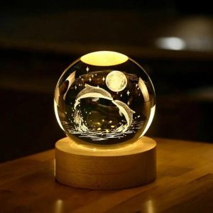 گوی شب خواب کریستالی طرح دلفین و ماه