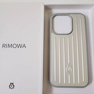 قاب برند RIMOWA جنس بدنه آلومینیوم گوشی آیفون 16
