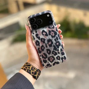 قاب طرح چیک چیتا گوشی آیفون 16 پرومکس