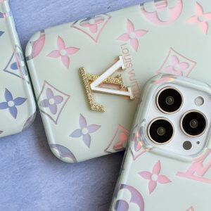 قاب Louis Vuitton هولوگرامی آیفون (کدC2221) مناسب برای iPhone 15Promax