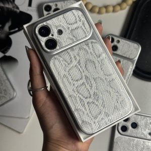 قاب پایتون سفید (کدC2188) مناسب برای iPhone 16Promax