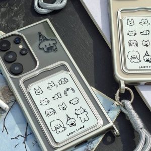 قاب فانتزی Lovely Friend طرح سگ و گربه با بند آویز گوشی آیفون 13 پرومکس