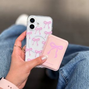 قاب پاپیون 🎀 صورتی با ولت مگ سیف گوشی آیفون 15
